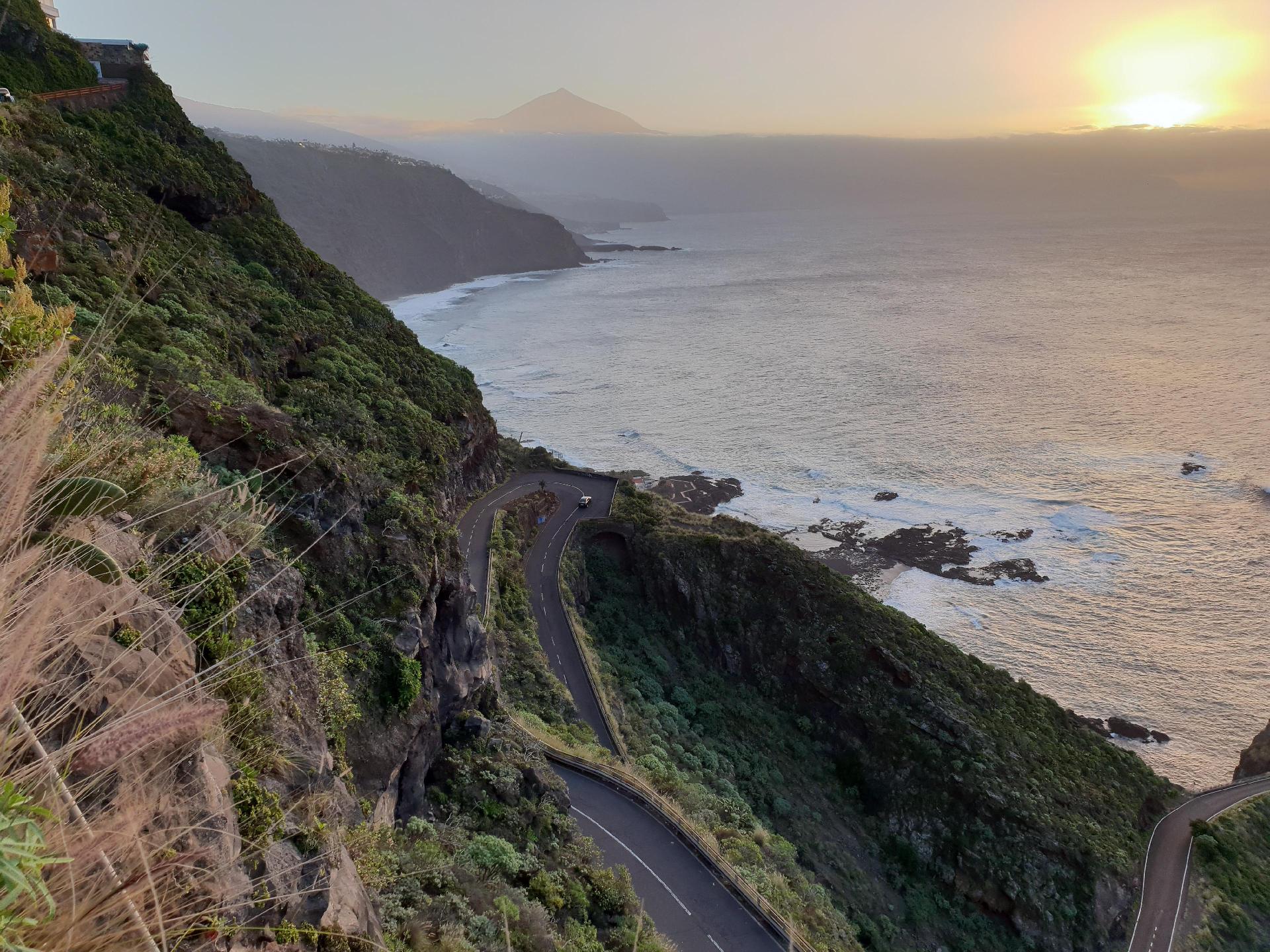 Paisaje de Tenerife al atardecer